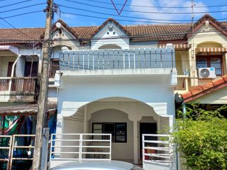 For sale 2 bedrooms townhouse in Don Mueang, Bangkok