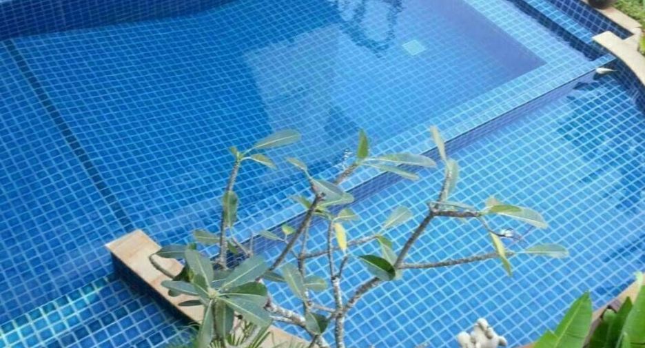 For sale 9 bedrooms apartment in Mueang Phuket, Phuket