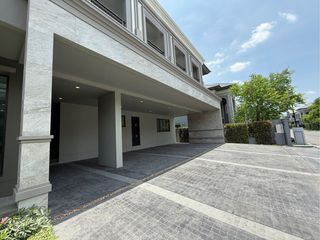 For sale 5 bedrooms house in Lat Krabang, Bangkok