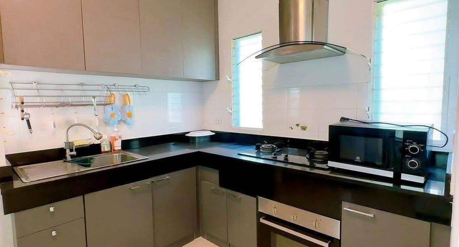 Haus zur Miete mit 3 Zimmer in Mueang Samut Prakan, Samut Prakan