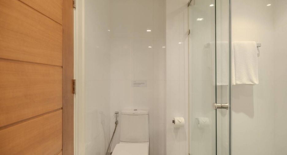 For rent 2 bedrooms apartment in Khlong Toei, Bangkok