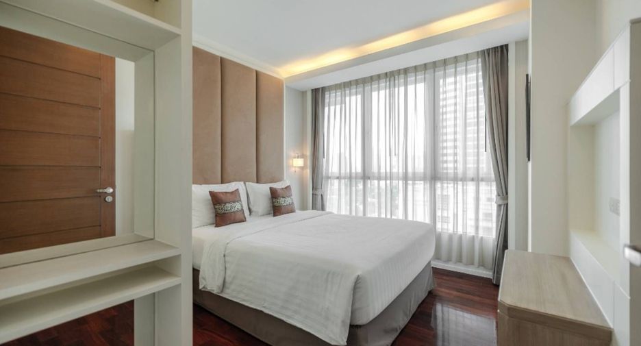 For rent 2 bedrooms apartment in Khlong Toei, Bangkok