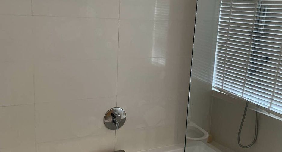For sale and for rent 2 bedrooms condo in Watthana, Bangkok