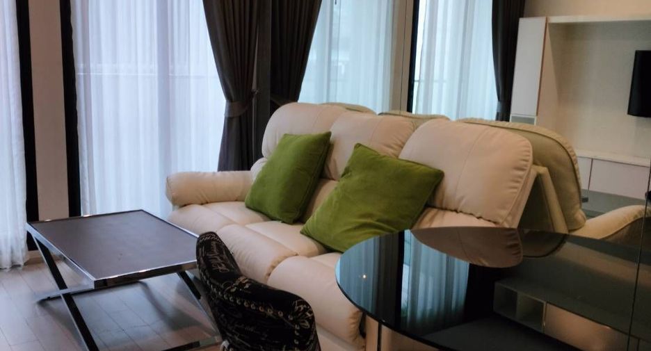 For rent 1 bed condo in Pathum Wan, Bangkok