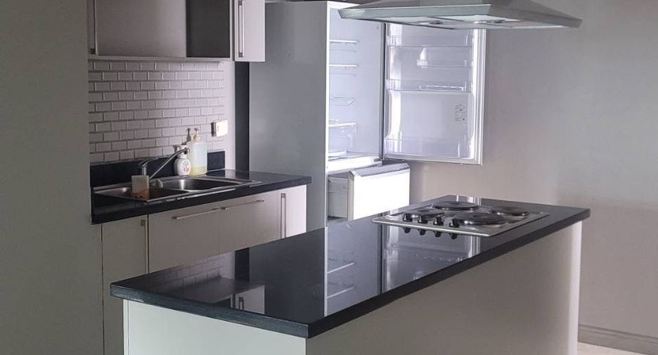 For sale and for rent 3 bedrooms condo in Khlong Toei, Bangkok