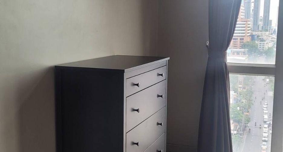 For sale and for rent 3 bedrooms condo in Khlong Toei, Bangkok