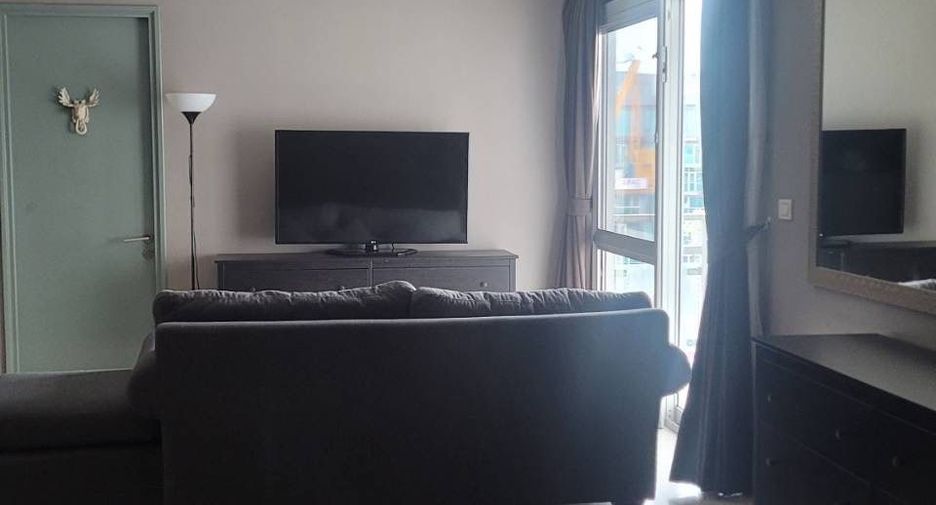 For sale and for rent 3 bedrooms condo in Khlong Toei, Bangkok