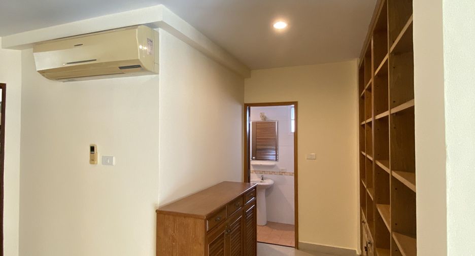 Apartment zur Miete mit 2 Zimmer in Watthana, Bangkok