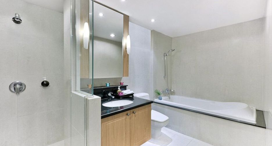 For rent 2 bedrooms condo in Watthana, Bangkok