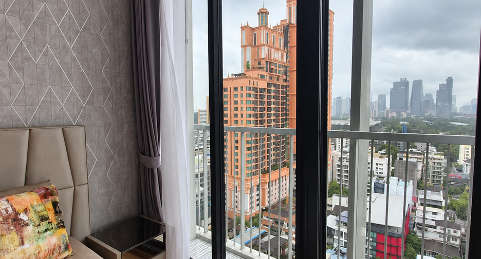ขาย 2 ห้องนอน คอนโด ใน คลองเตย, กรุงเทพฯ