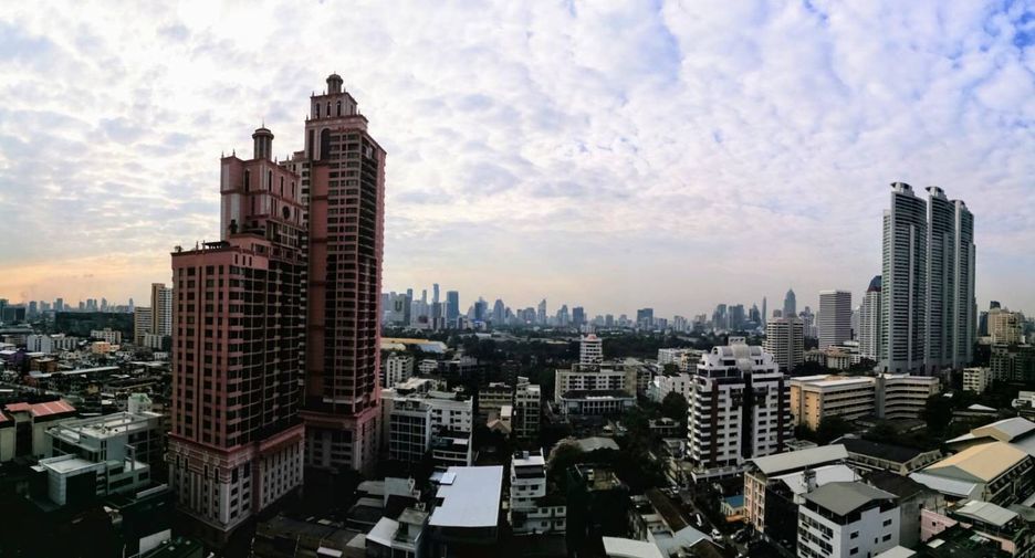 For sale and for rent 2 bedrooms condo in Khlong Toei, Bangkok
