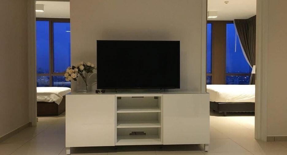 For rent 2 bedrooms condo in Khlong Toei, Bangkok