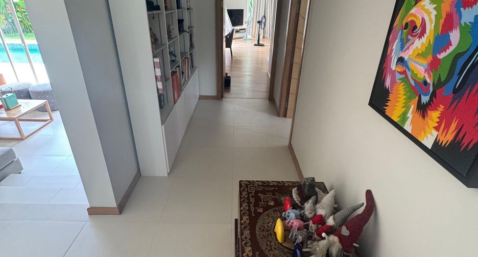 For sale and for rent 4 bedrooms villa in Thalang, Phuket
