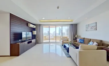 Condo en alquiler de 3 habitaciones en Watthana, Bangkok