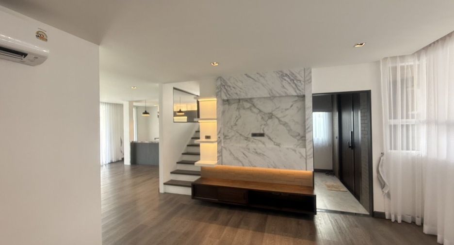 For sale 3 bedrooms house in Mueang Phuket, Phuket