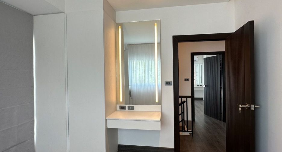 For sale 3 bedrooms house in Mueang Phuket, Phuket