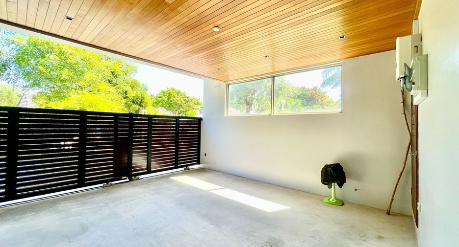 For sale 6 bedrooms villa in Thalang, Phuket