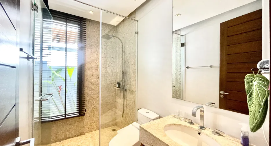 For sale 6 bedrooms villa in Thalang, Phuket