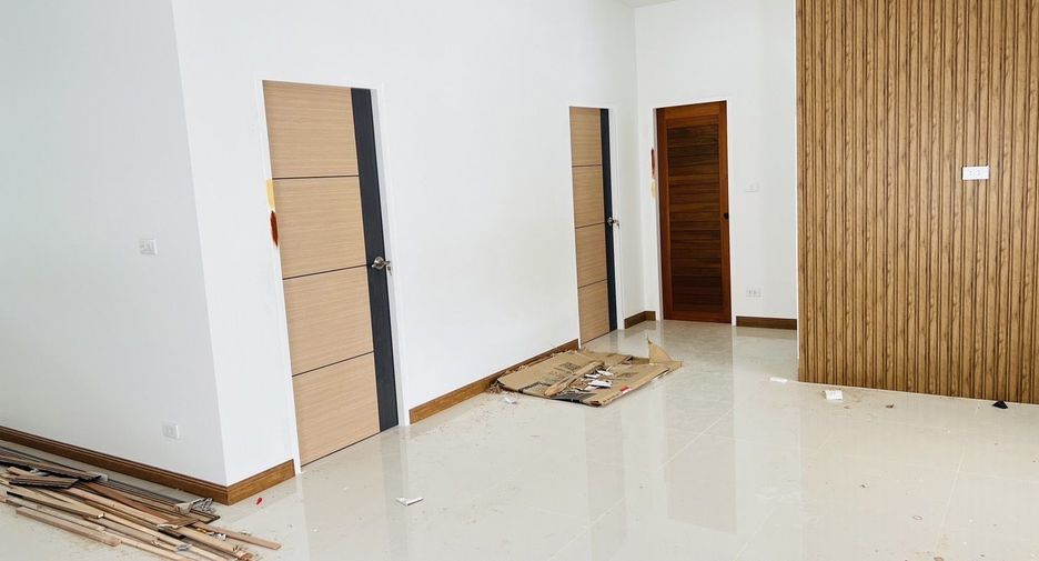 For sale 3 bedrooms house in Thalang, Phuket