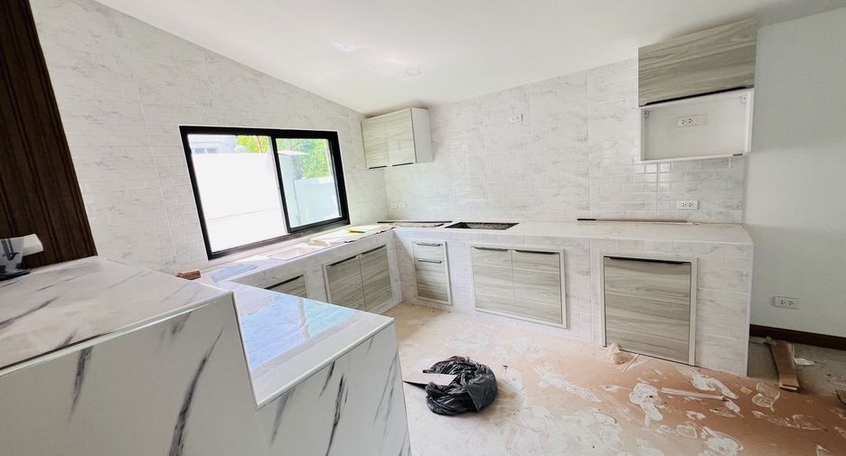 For sale 3 bedrooms house in Thalang, Phuket