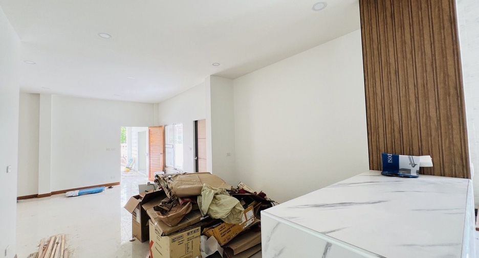 For sale 3 bedrooms house in Thalang, Phuket