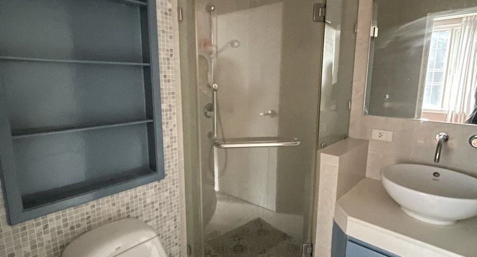 Condo en venta de 1 habitaciones en Khlong Toei, Bangkok