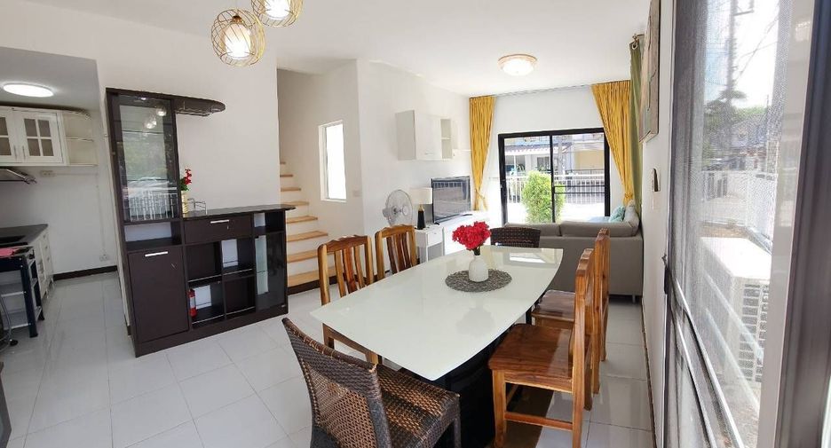 For rent 3 bedrooms townhouse in Thalang, Phuket