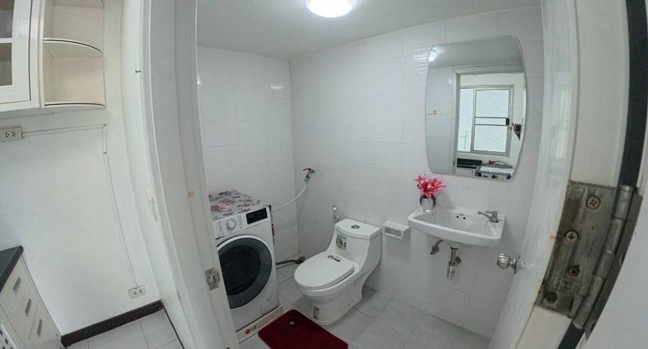 For rent 3 bedrooms townhouse in Thalang, Phuket