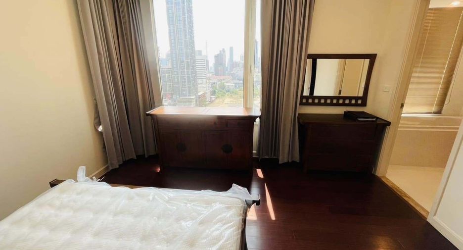 Condo en alquiler de 2 habitaciones en Pathum Wan, Bangkok
