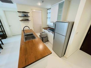 For rent 2 bedrooms condo in Pathum Wan, Bangkok