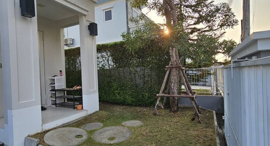 For rent 2 bedrooms townhouse in Prawet, Bangkok