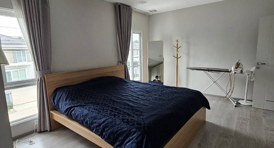 For rent 2 bedrooms townhouse in Prawet, Bangkok
