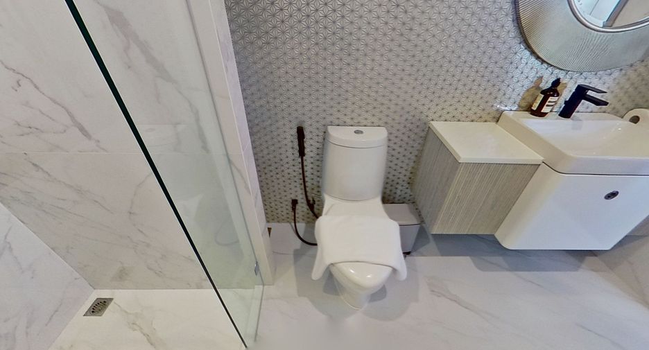 For sale 3 bedrooms condo in Pathum Wan, Bangkok