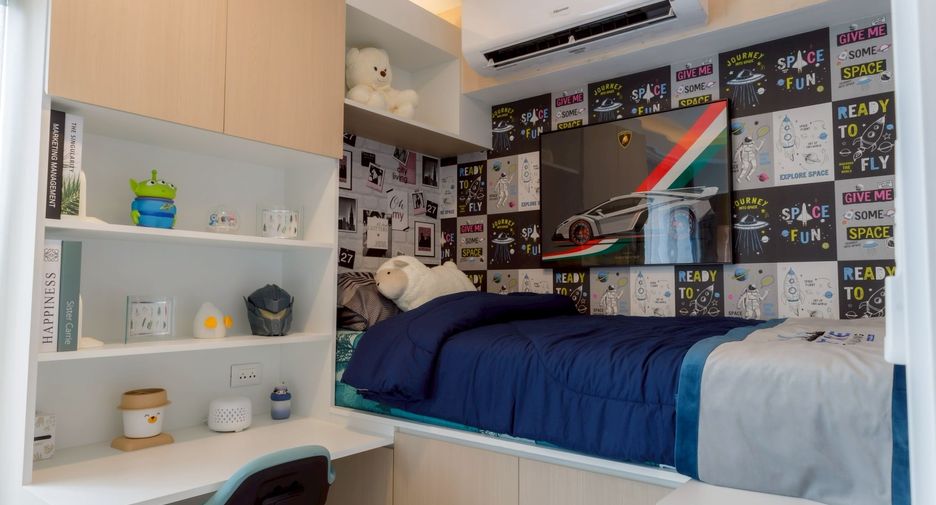 For sale 3 bedrooms townhouse in Don Mueang, Bangkok