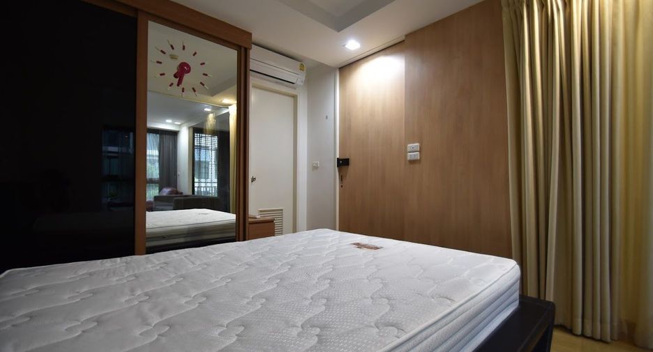 For sale 1 bed condo in Bang Na, Bangkok