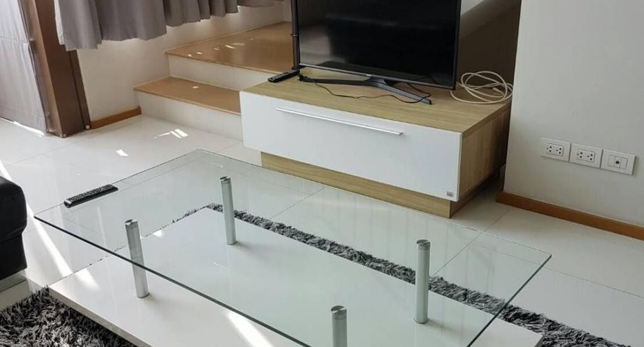 For rent 1 bed condo in Khlong Toei, Bangkok