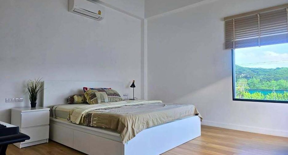 For rent 3 bedrooms villa in Mueang Phuket, Phuket