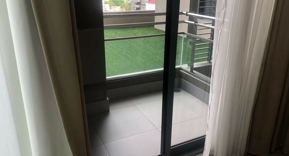 For rent 1 bed condo in Sathon, Bangkok