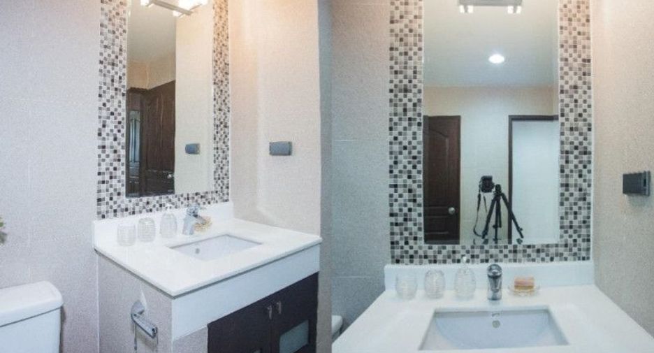For rent 3 bedrooms condo in Watthana, Bangkok