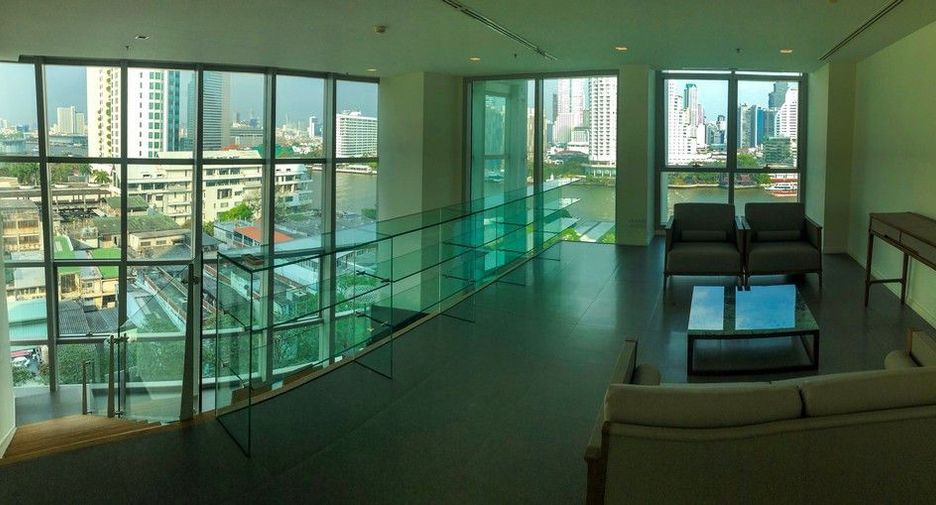For rent 4 bedrooms condo in Sathon, Bangkok