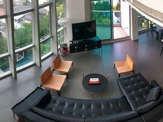 For rent 4 bedrooms condo in Sathon, Bangkok