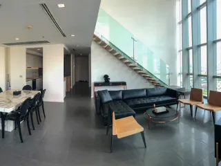 For rent 4 bedrooms condo in Sathon, Bangkok