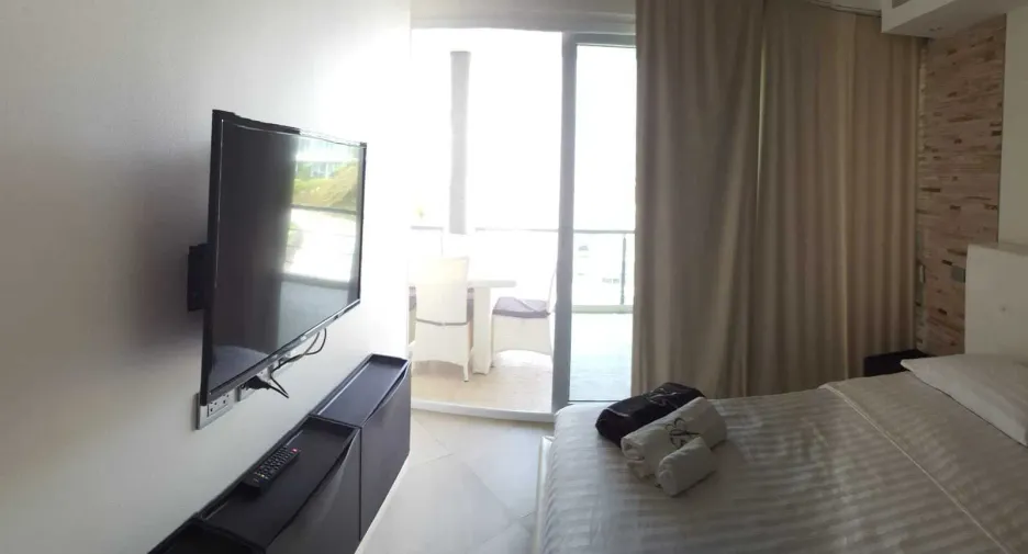 For sale 2 bedrooms condo in Mueang Phuket, Phuket