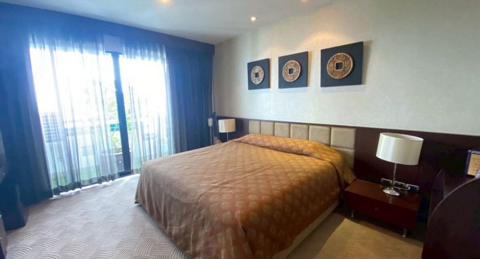 For sale 5 bedrooms condo in Khlong Toei, Bangkok