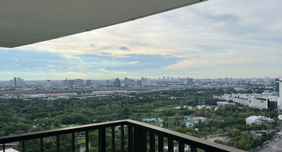 À louer 2 chambres condo à Chatuchak, Bangkok