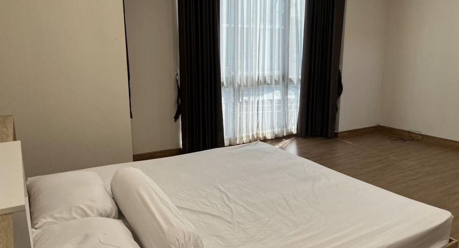 For rent 4 bedrooms house in Suan Luang, Bangkok