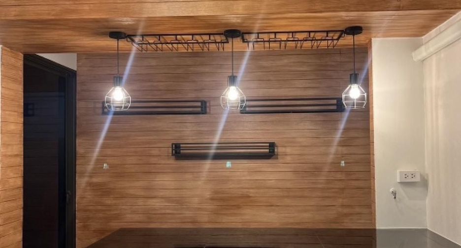 For rent 4 bedrooms house in Suan Luang, Bangkok