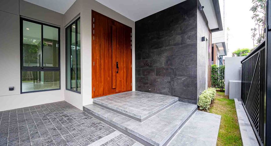 À louer 5 chambres maison à Suan Luang, Bangkok