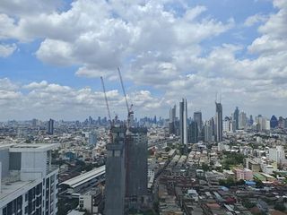 For sale 2 bedrooms condo in Thon Buri, Bangkok