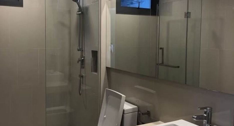 Condo en venta y en alquiler de 2 habitaciones en Khlong Toei, Bangkok